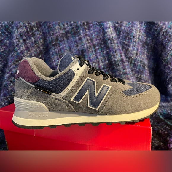 New Balance/New Vintage Style 574 Sneakers - Picture 6 of 11